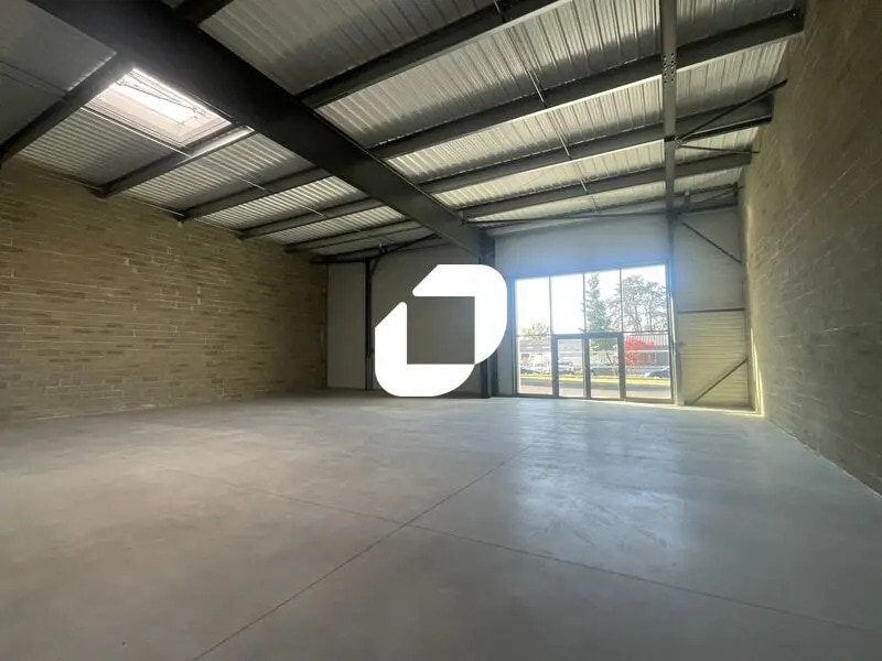 Flex in La Teste-de-Buch for lease Interior Photo- Image 1 of 6