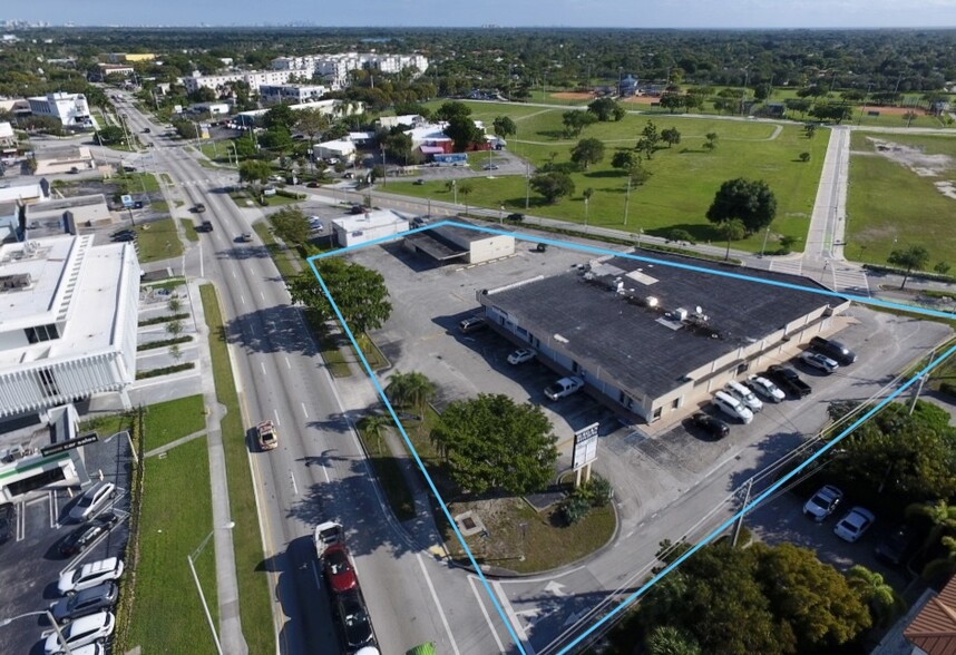 17625 S Dixie Hwy, Miami, FL for sale - Building Photo - Image 1 of 1