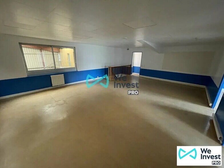 Flex in Muizon for sale - Interior Photo - Image 2 of 7