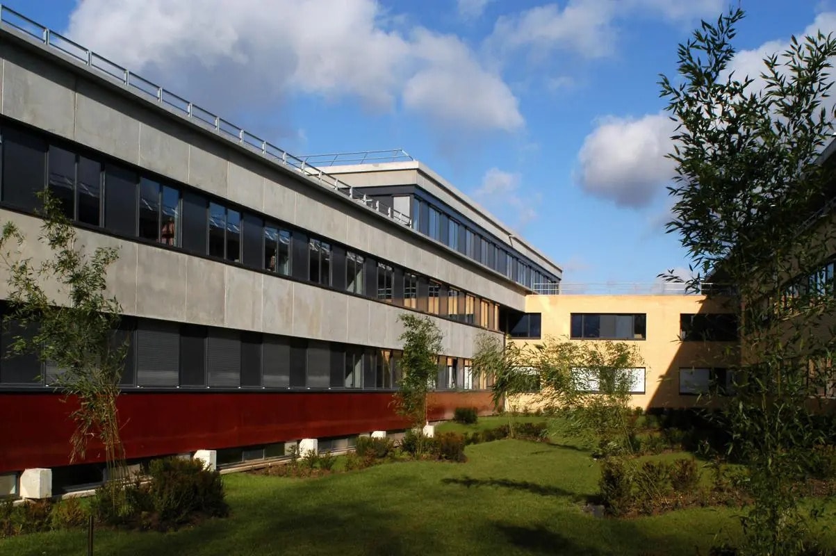 Office in Champs-sur-Marne for sale Building Photo- Image 1 of 12
