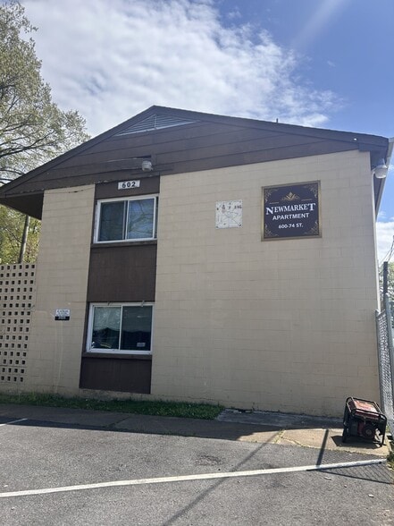 600 74th St, Newport News, VA for sale - Building Photo - Image 2 of 9