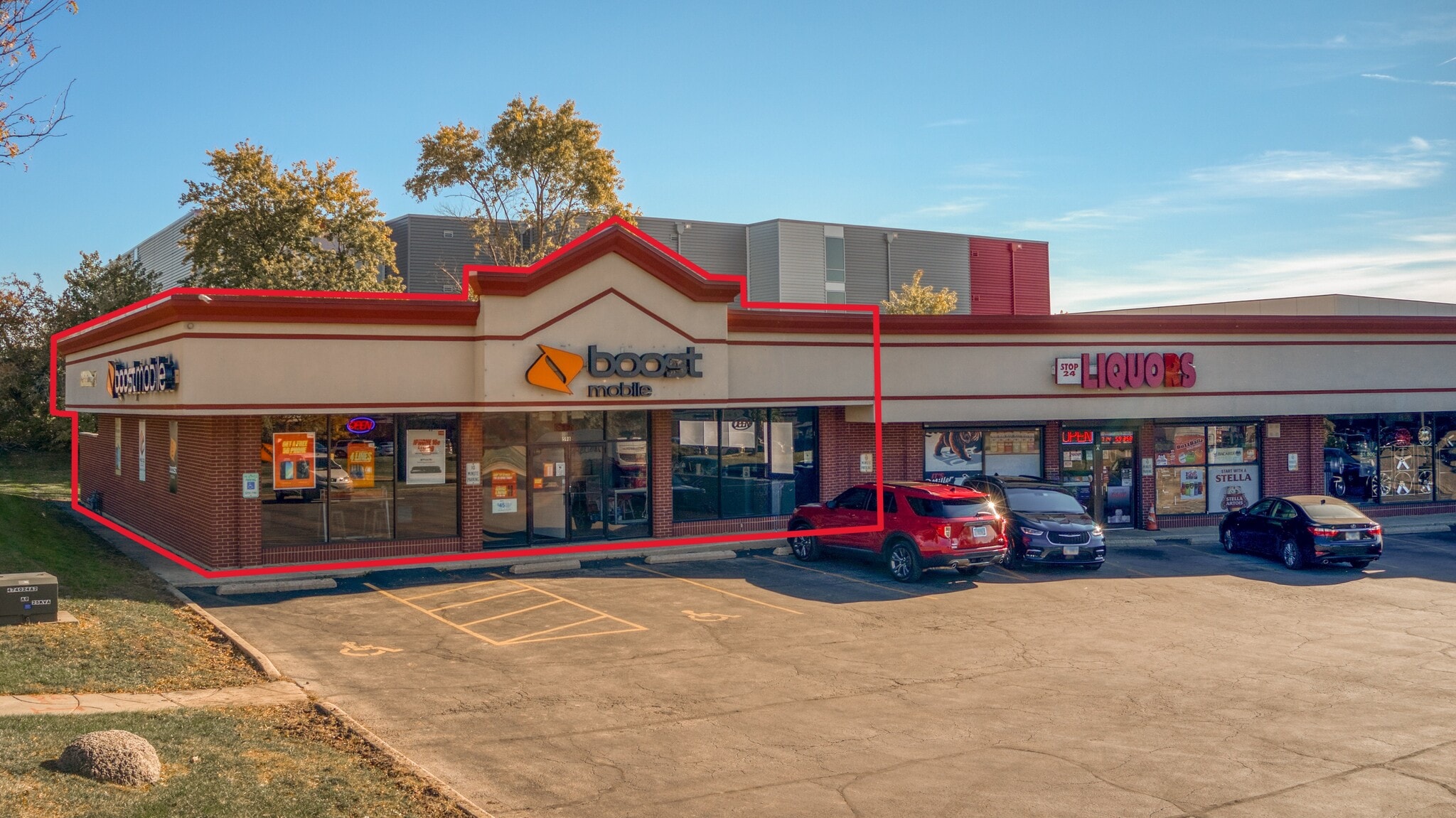 595 N Pinecrest Rd, Bolingbrook, IL for lease Interior Photo- Image 1 of 1