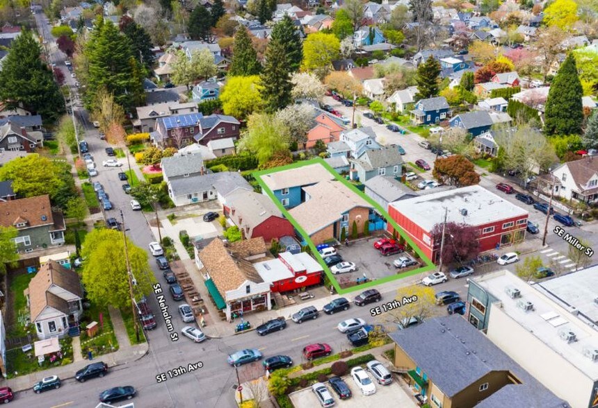 7967 SE 13th Ave, Portland, OR for sale - Building Photo - Image 1 of 1