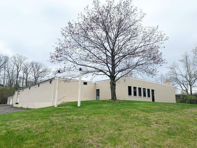 25 Gramar Ave, Prospect, CT 06712