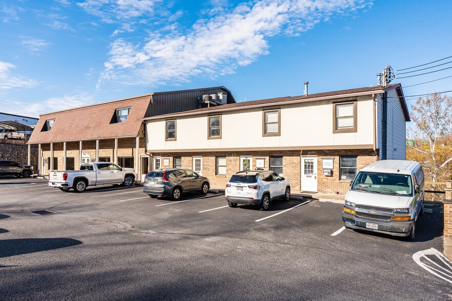 193 Greenbag Rd, Morgantown, WV for sale - Building Photo - Image 2 of 32