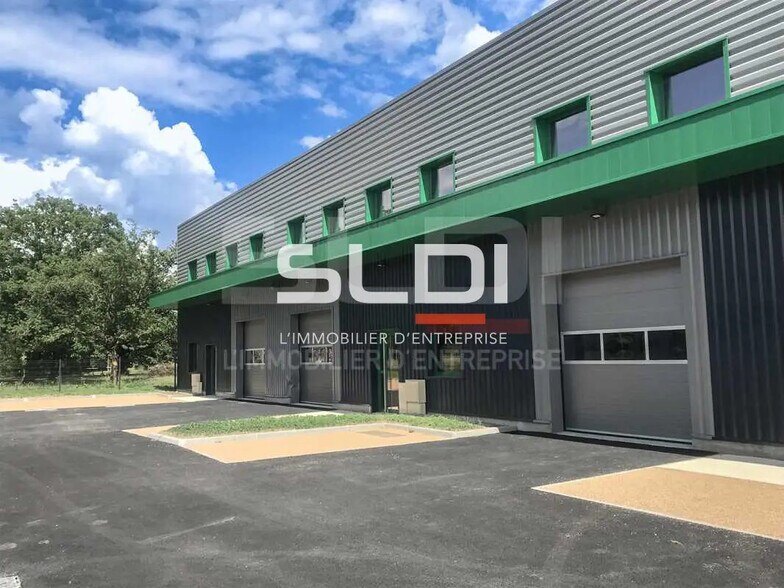 Flex in Tignieu-Jameyzieu for lease - Building Photo - Image 1 of 7