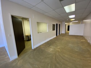 2 Daniels Farm Rd, Trumbull, CT for lease Interior Photo- Image 2 of 5