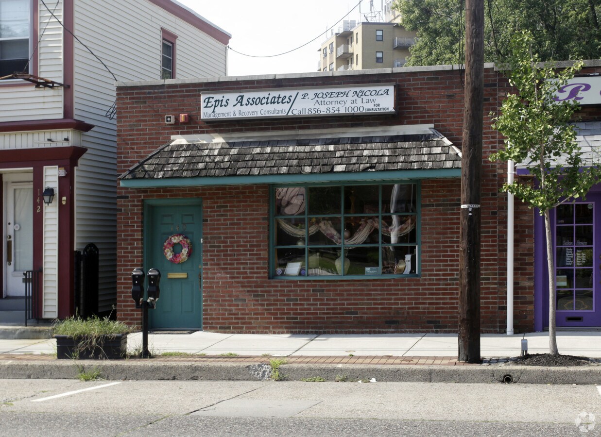 140 Haddon Ave, Westmont, NJ 08108