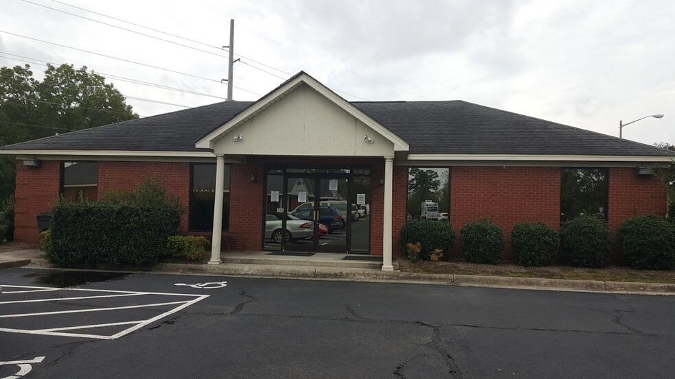 1200 E Fire Tower Rd, Greenville, NC 27858