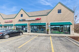 366-380 Bank Dr, Mchenry IL - Drive Through Restaurant