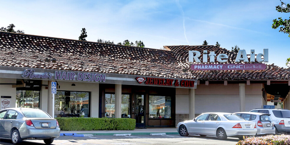 5550-5640 E Santa Ana Canyon Rd, Anaheim Hills, CA for lease - Building Photo - Image 2 of 4