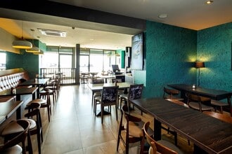 28 Scotch Quarter, Carrickfergus for lease Building Photo- Image 2 of 18