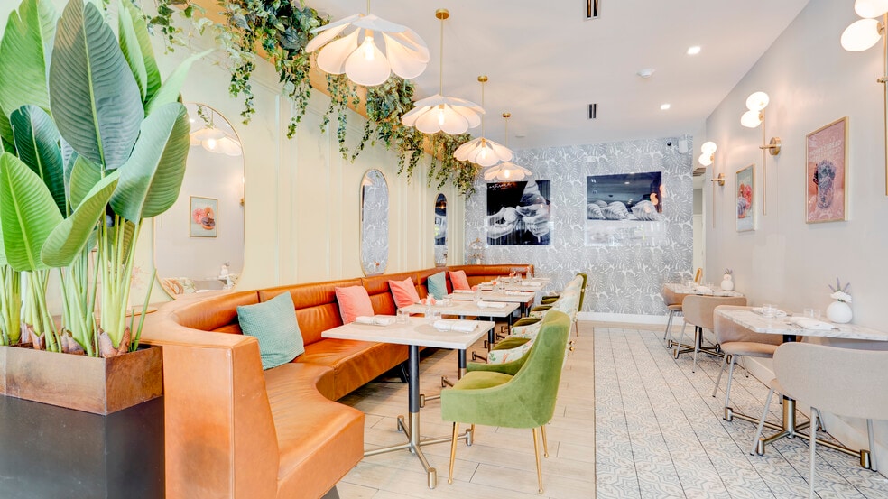 2516-2526 Ponce De Leon Blvd, Coral Gables, FL for lease - Building Photo - Image 3 of 9