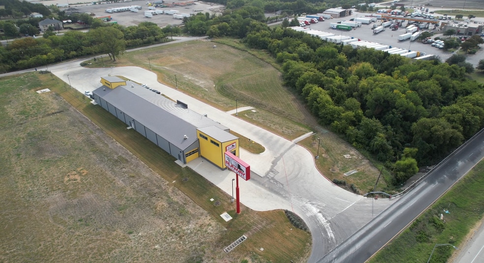 2000 S Interstate Highway 45, Hutchins, TX for sale - Building Photo - Image 2 of 13