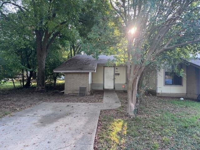 Home Group 9 portfolio of 3 properties for sale on LoopNet.com - Building Photo - Image 2 of 3