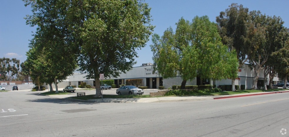 760-776 Pinefalls Ave, Walnut, CA for lease - Primary Photo - Image 1 of 5