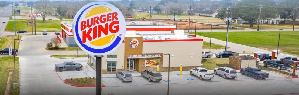 121 W Boling Highway, Wharton, TX for sale - Building Photo - Image 1 of 1