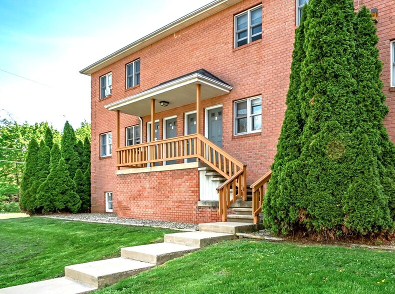 1227 Maple St, Indiana, PA for sale - Building Photo - Image 1 of 1