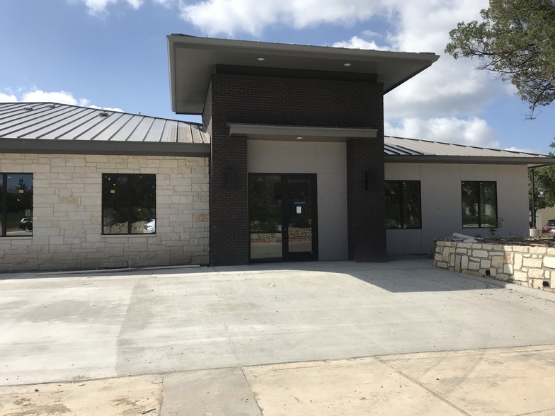 14001 Bee Cave Pky, Bee Caves, TX for sale - Building Photo - Image 1 of 1