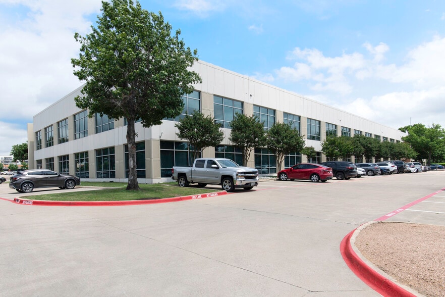 1410 E Renner Rd, Richardson, TX for lease - Building Photo - Image 3 of 23