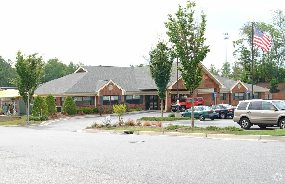 2874 E Cherokee Dr, Canton, GA for sale - Primary Photo - Image 1 of 1