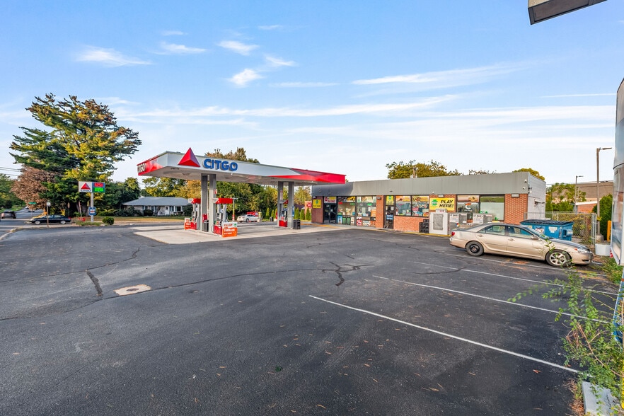 741 N Cedar Crest Blvd, Allentown, PA for sale - Building Photo - Image 3 of 41