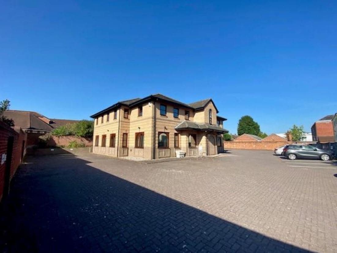 London Rd, Newbury for sale Building Photo- Image 1 of 1