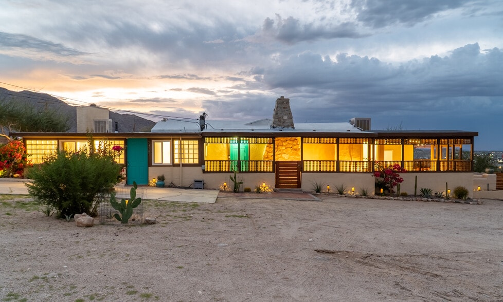 74707 Sunset Dr, Twentynine Palms, CA for sale - Primary Photo - Image 1 of 42