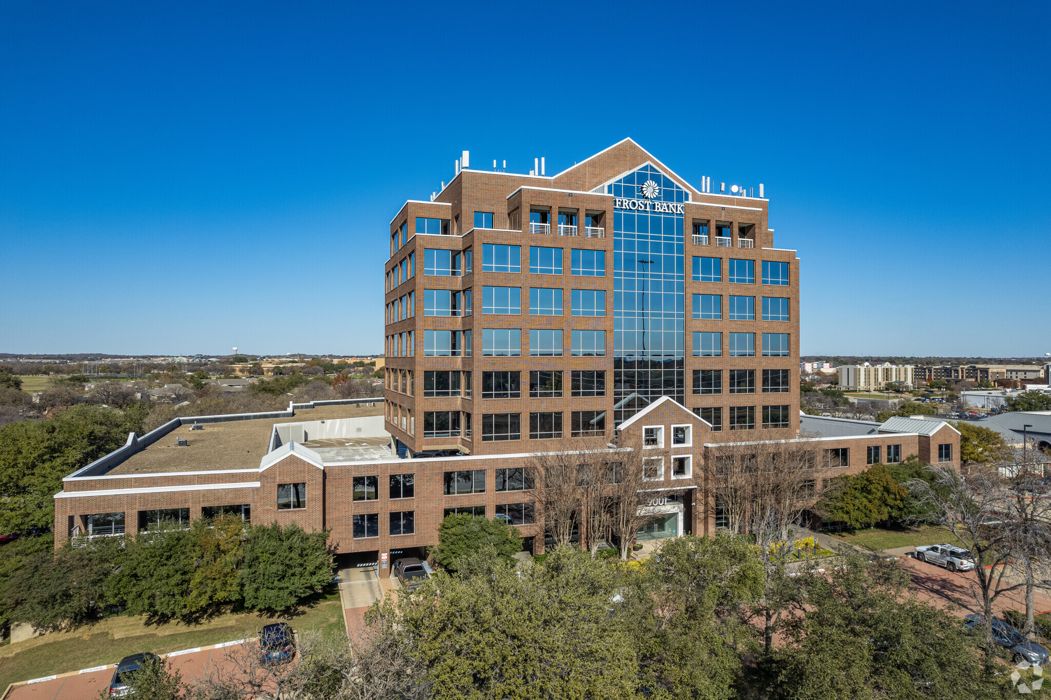 9001-9003 Airport Fwy, North Richland Hills, TX for lease Building Photo- Image 1 of 14