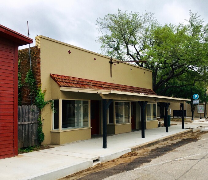 1103 Main St, Bastrop, TX for sale - Building Photo - Image 1 of 1