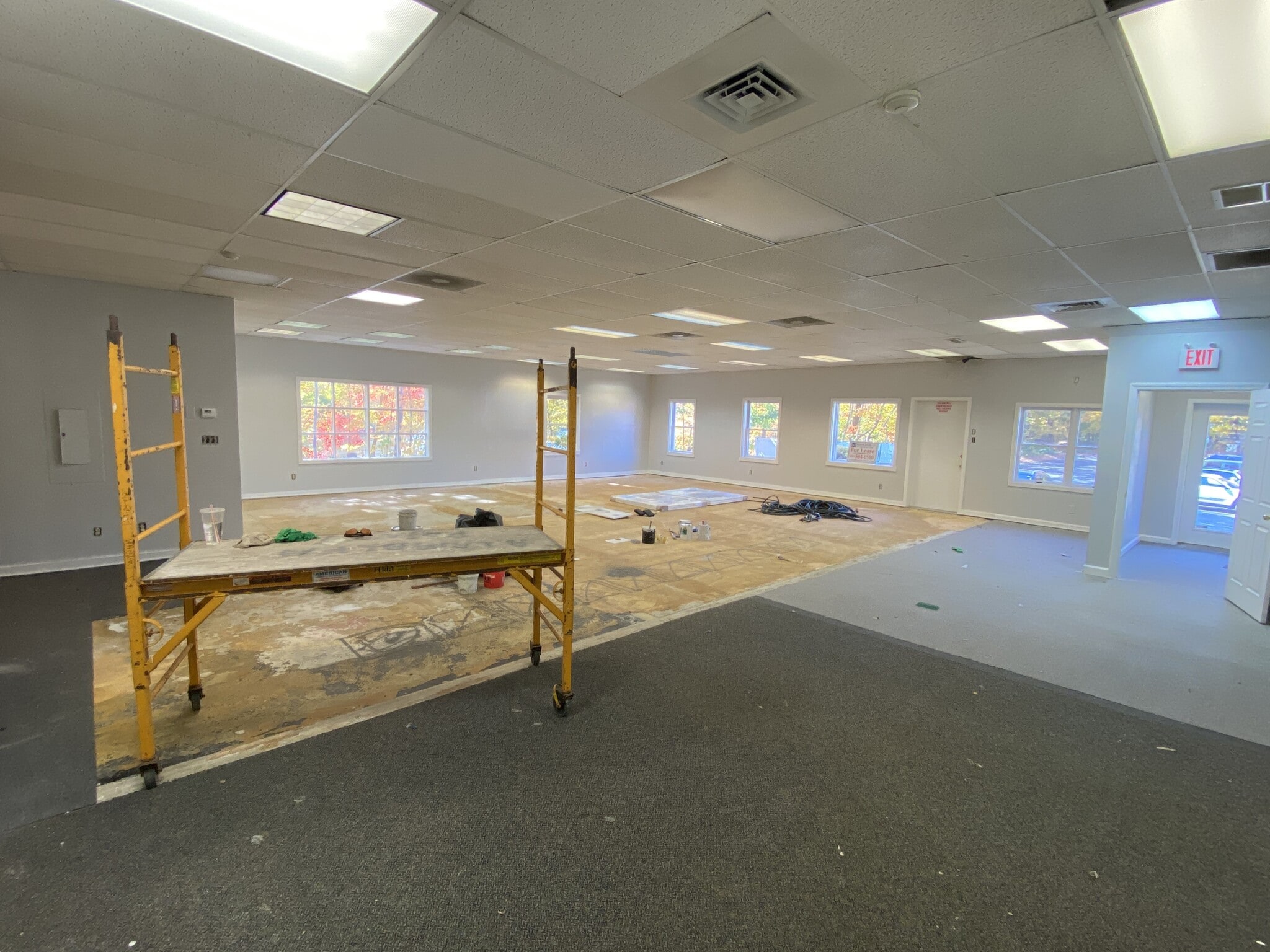 140 Albany Tpke, Canton, CT for lease Interior Photo- Image 1 of 2