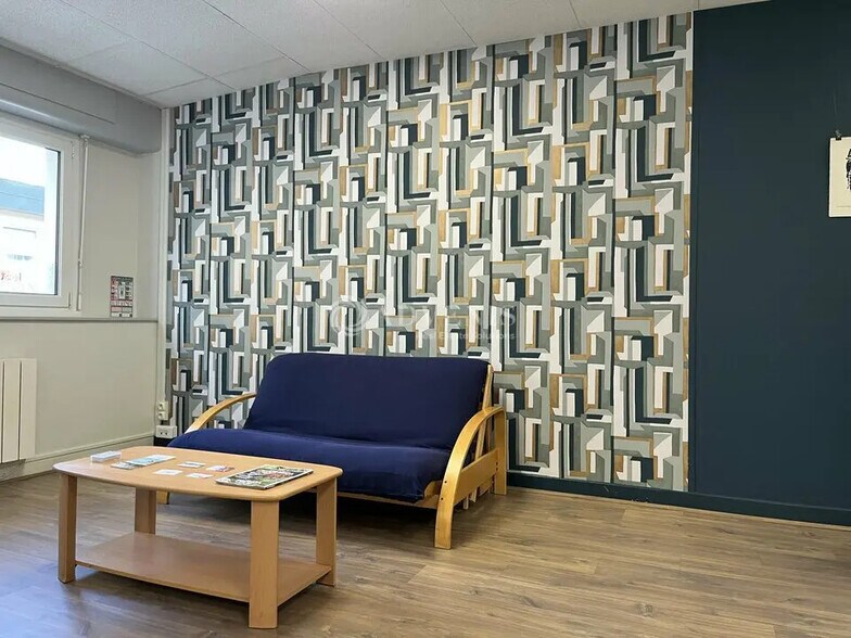 Office in Épinal for sale - Interior Photo - Image 1 of 6