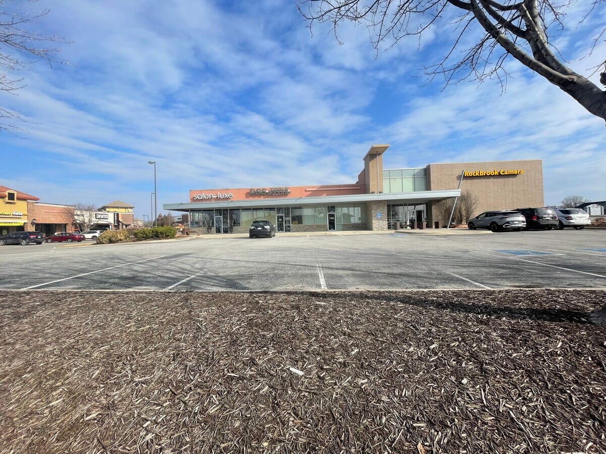 2909 S 169th Plz, Omaha, NE 68130