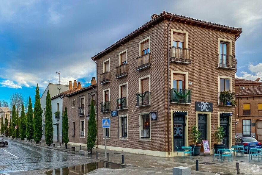 Multifamily in Alcalá de Henares, Madrid for sale - Primary Photo - Image 1 of 3