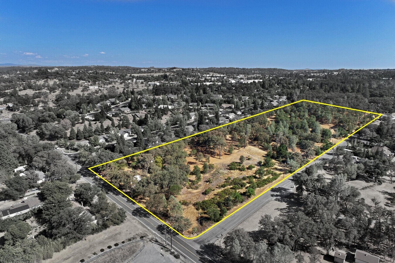 11826 Joeger Rd, Auburn, CA 95602