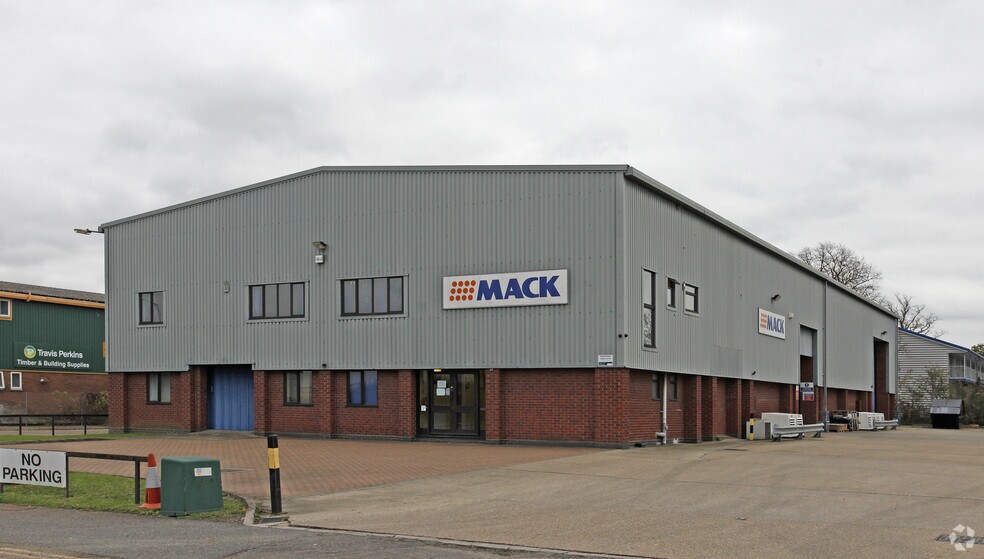 Dunmow Rd, Stortford, CM23 5RG