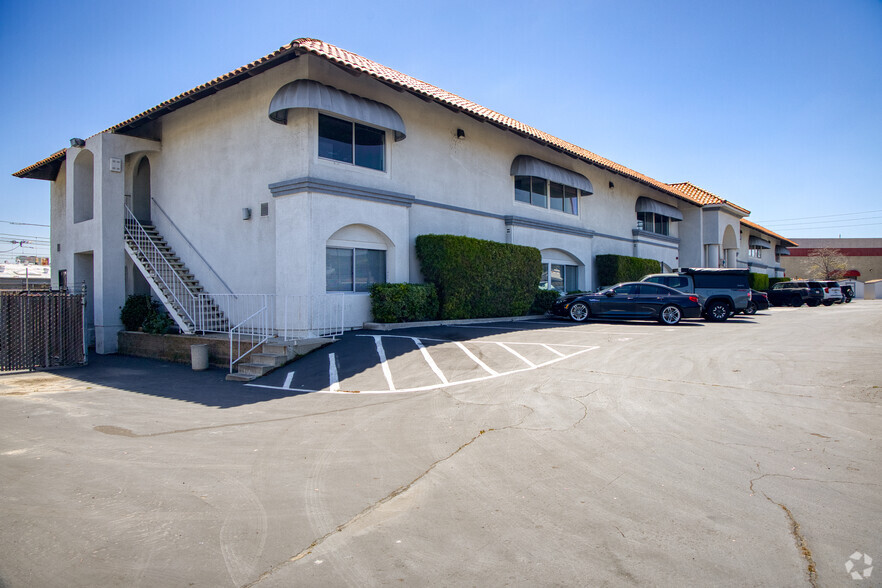 4891-4895 Pacific Hwy, San Diego, CA for lease - Building Photo - Image 3 of 14