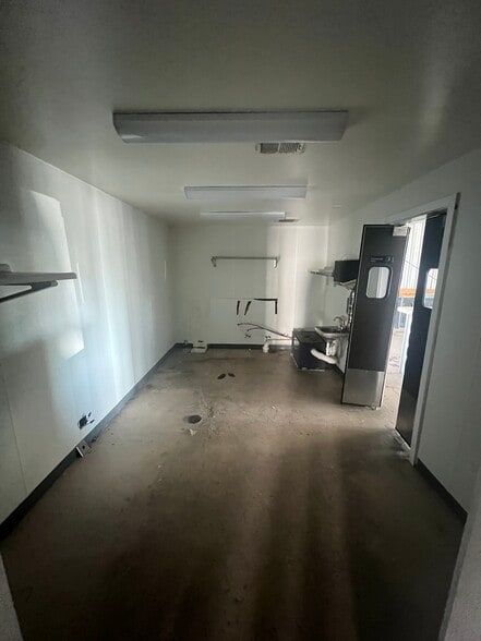 1647 King Street Ext, Charleston, SC for lease - Building Photo - Image 3 of 5
