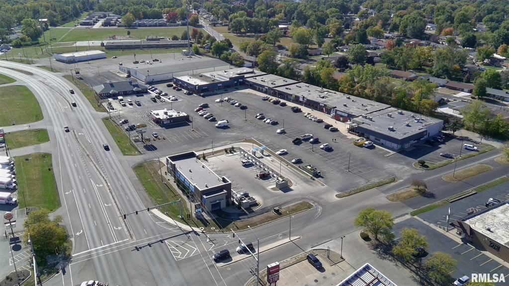 2910-2982 Court St, Pekin, IL for lease Primary Photo- Image 1 of 21