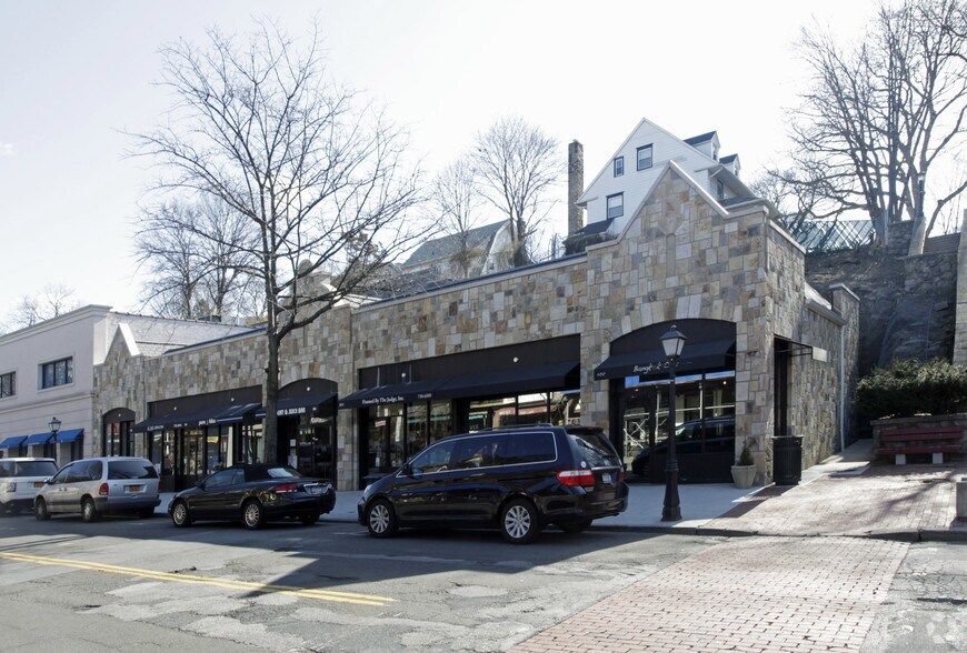 100-112 Fifth Ave, Pelham, NY for sale - Primary Photo - Image 1 of 1