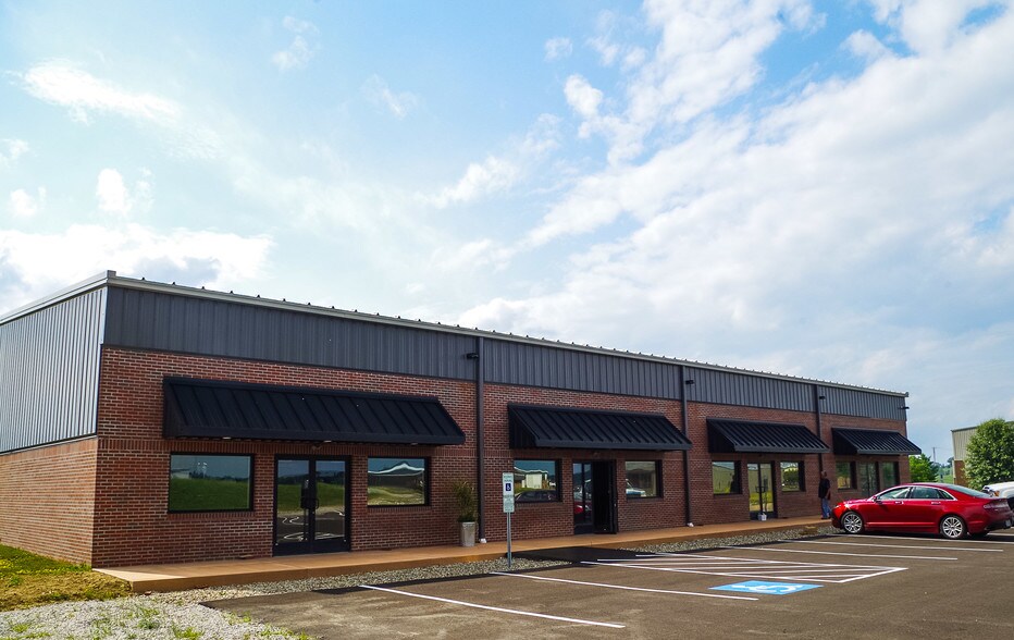 540 Belden Pky NE, Sugarcreek, OH for sale - Building Photo - Image 1 of 1