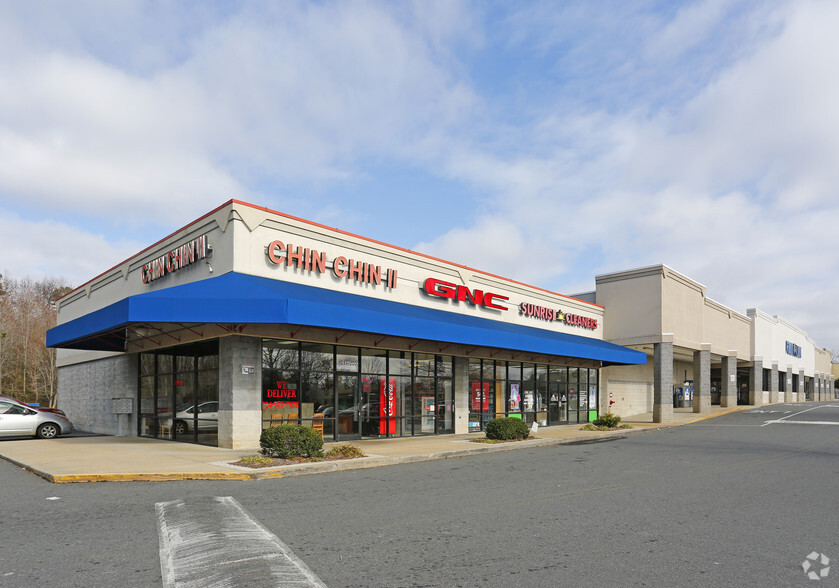 9021 Albemarle Rd, Charlotte, NC for lease - Building Photo - Image 1 of 3