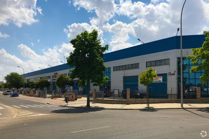 Calle de San Erasmo, 28, Madrid, Madrid for sale - Building Photo - Image 3 of 3