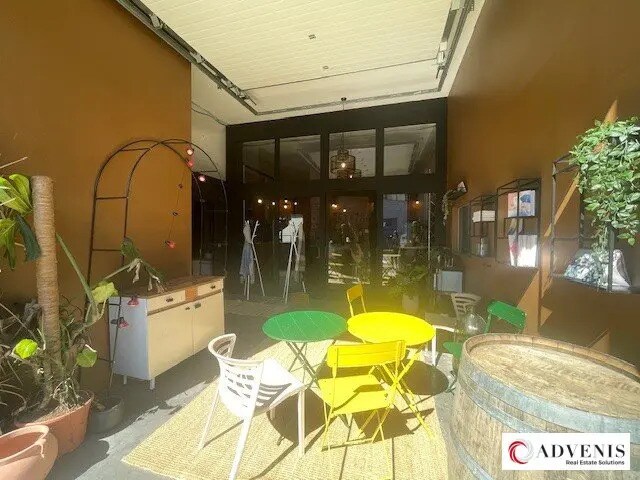 Flex in Cenon for lease - Interior Photo - Image 3 of 11