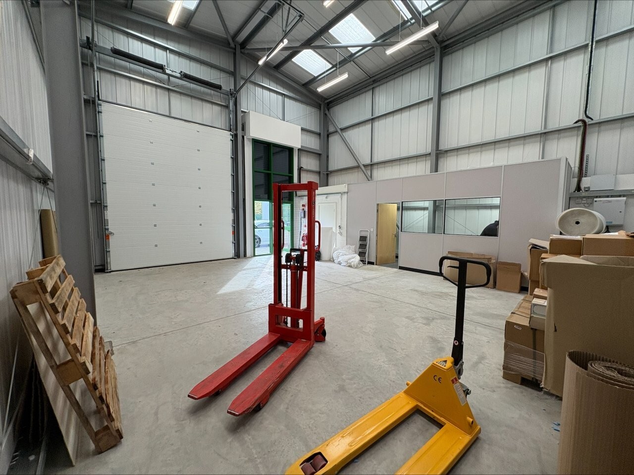 Ash Ct, Nottingham for lease Interior Photo- Image 1 of 2