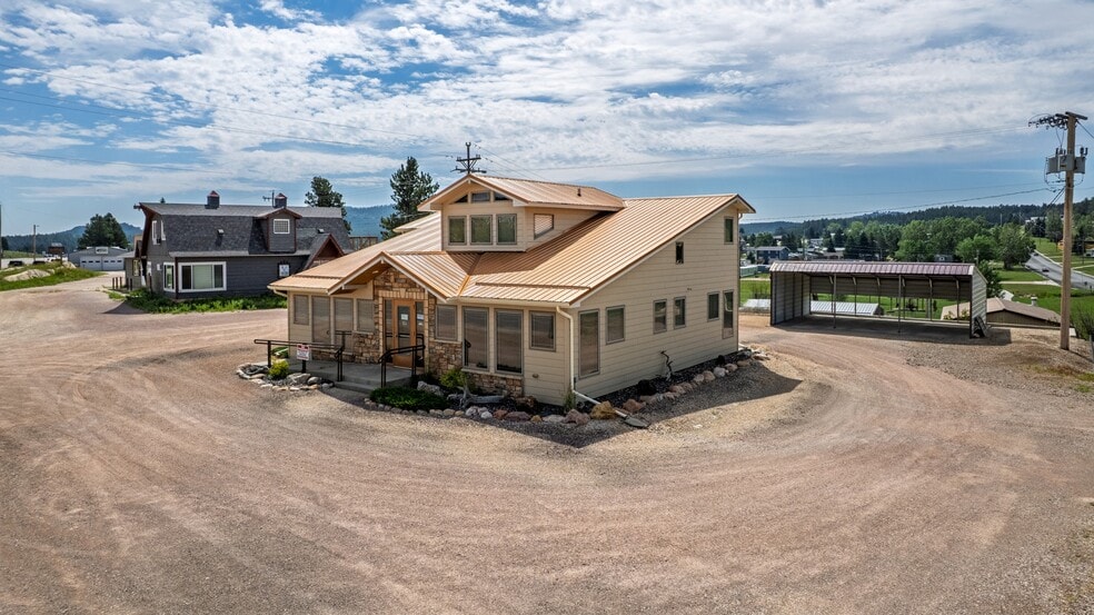 1100 Mount Rushmore Rd, Custer, SD for sale - Building Photo - Image 3 of 46