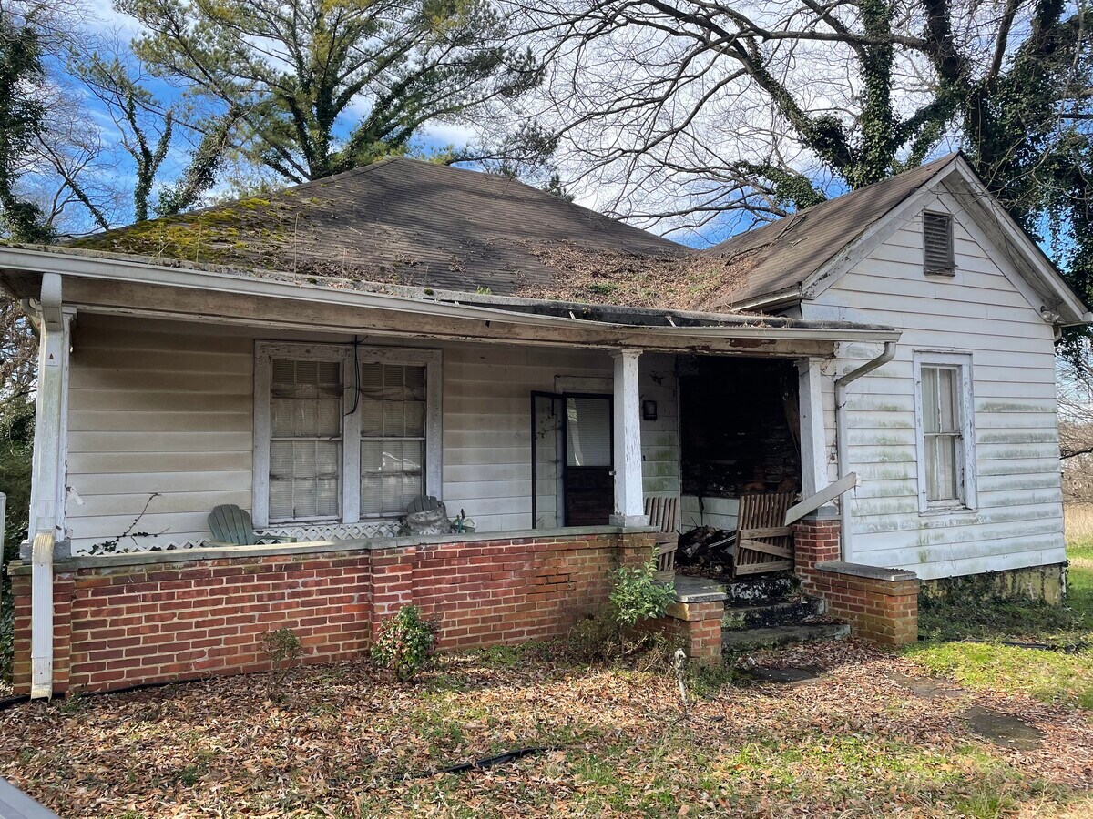 126 Cassville Rd, Cartersville, GA 30120