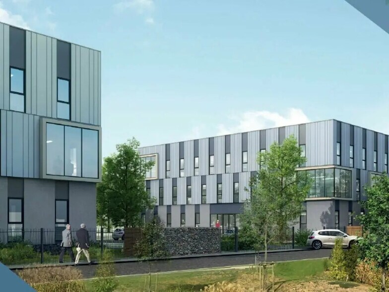 Office in Val-de-Reuil for lease - Building Photo - Image 1 of 1