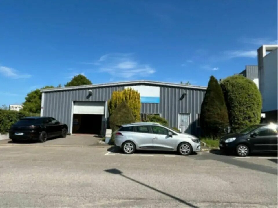 Flex in Le Havre for lease Building Photo- Image 1 of 3