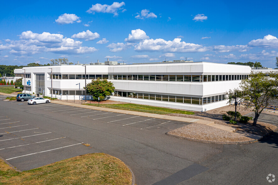 80 Lamberton Rd, Windsor, CT for lease - Building Photo - Image 1 of 10